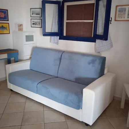 Casa Cristina Appartamento In Villa Trifamiliare A 20 Mt Dalla Spiaggia Clima Wi-Fi Bbq