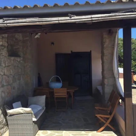 Semesterbostad Vera Trifamigliare Con Ingresso Diretto 20 Mt Al Mare Clima Wi-fi Bbq *