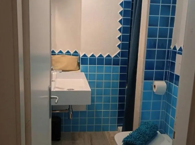 Holiday home Vera Trifamigliare Con Ingresso Diretto 20 Mt Al Mare Clima Wi-fi Bbq *