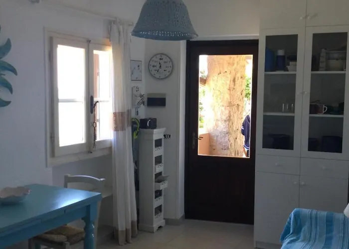 Vera Trifamigliare Con Ingresso Diretto 20 Mt Al Mare Clima Wi-fi Bbq Nyaraló Cala Liberotto