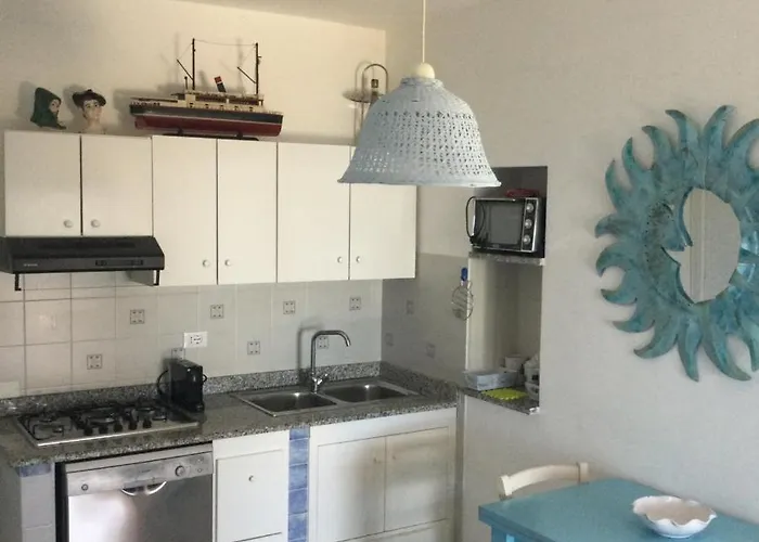 Vera Trifamigliare Con Ingresso Diretto 20 Mt Al Mare Clima Wi-fi Bbq Nyaraló Cala Liberotto